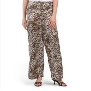 Project Rebel leopard animal print TikTok trend pant’s Woman’s Medium